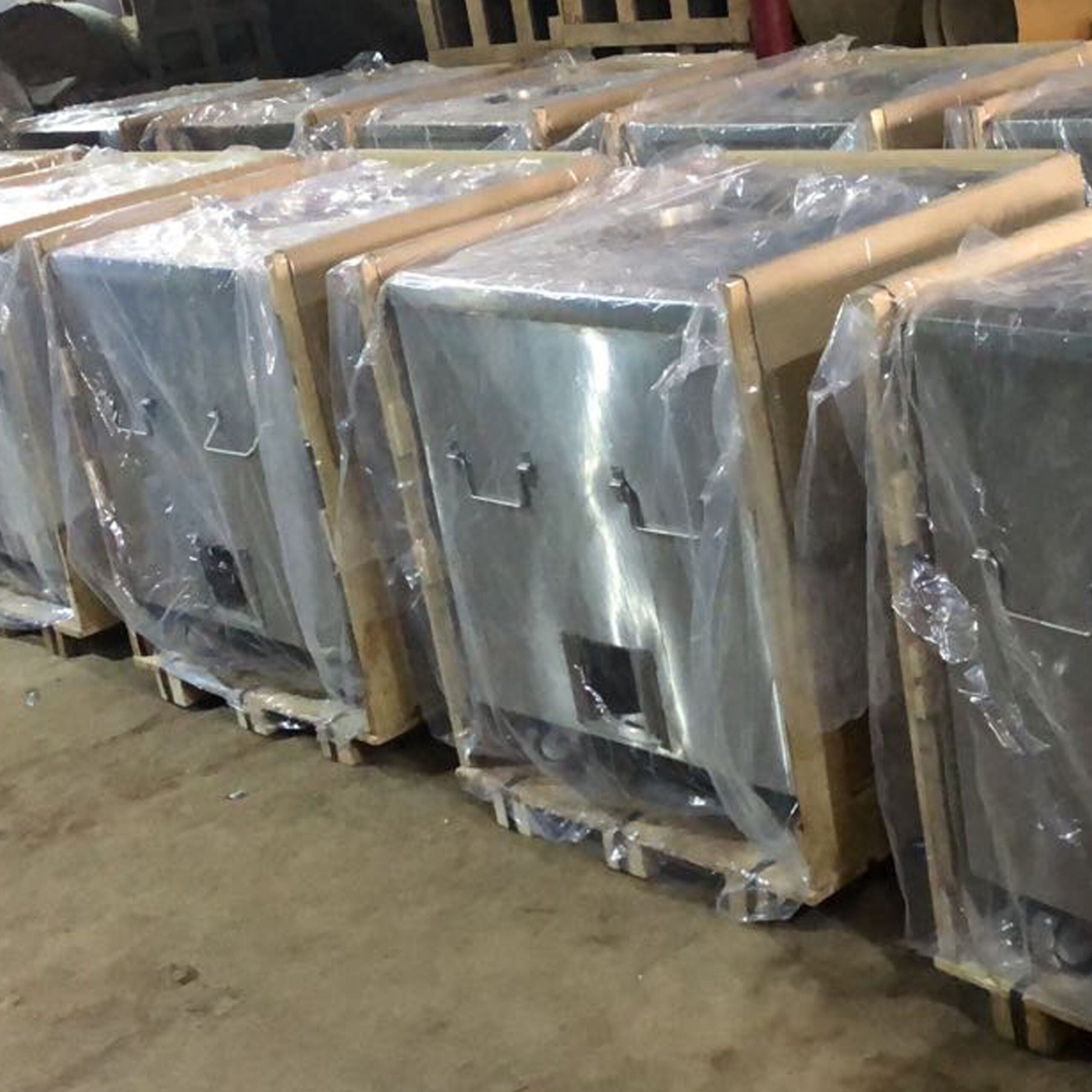 Tandoor 32 X 32 X 37